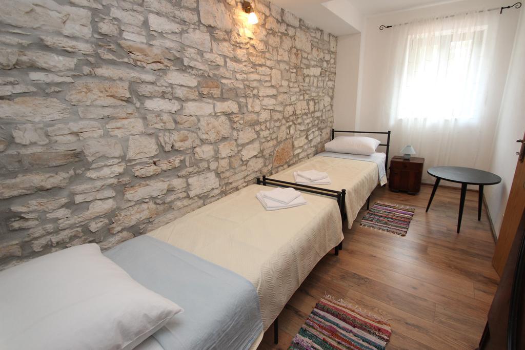 Holiday Home Vinkovic Пореч Екстер'єр фото